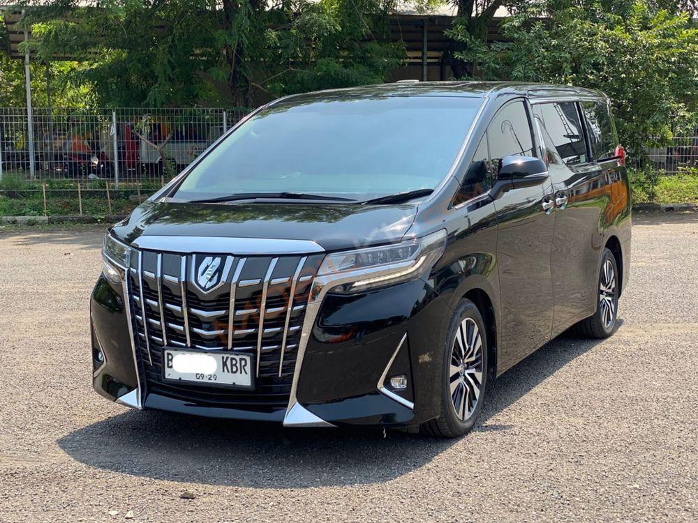 Mobil Toyota Alphard 2019