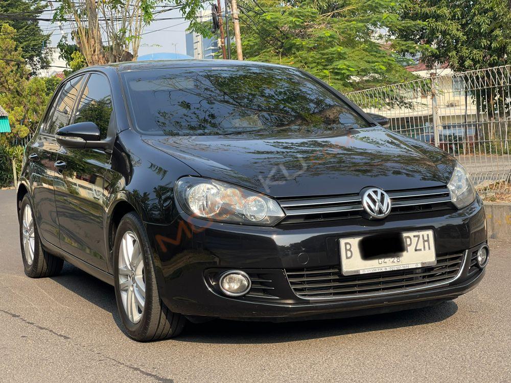 Mobil Volkswagen Golf 2013