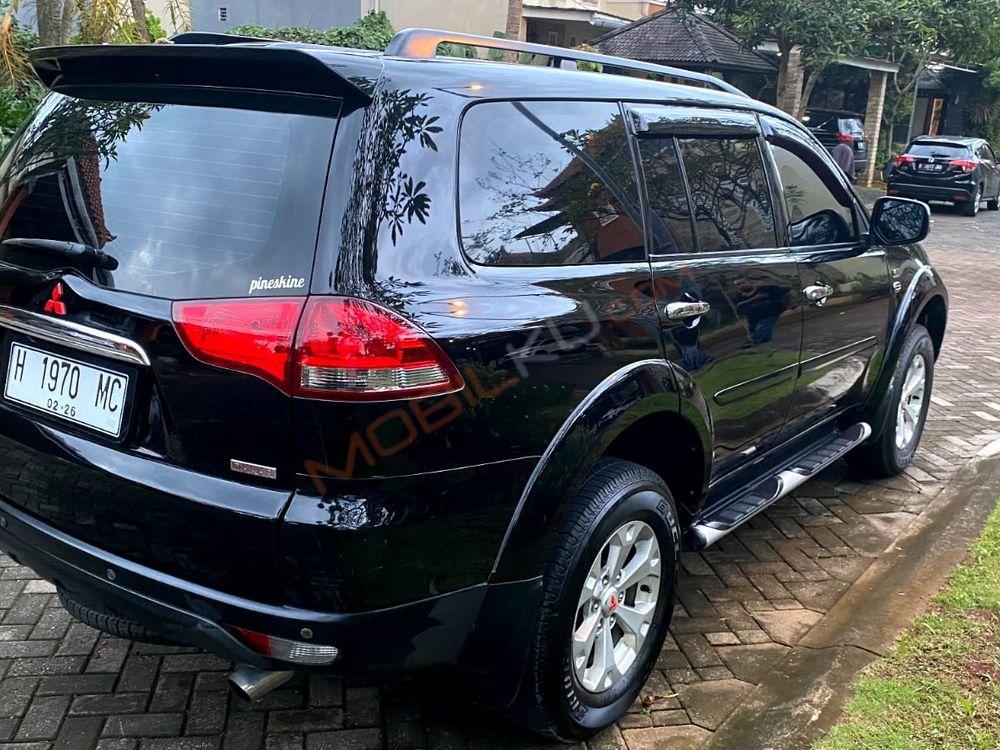 Mobil Mitsubishi Pajero Sport 2013