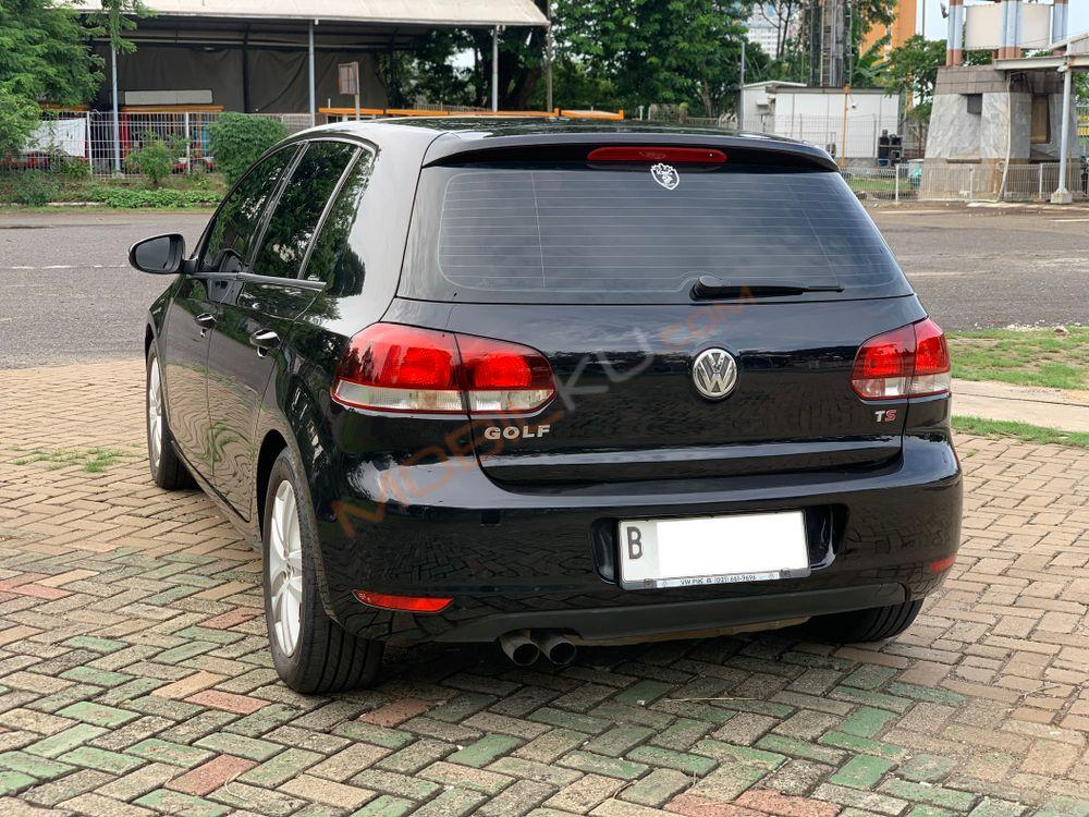 Mobil Volkswagen Golf 2013
