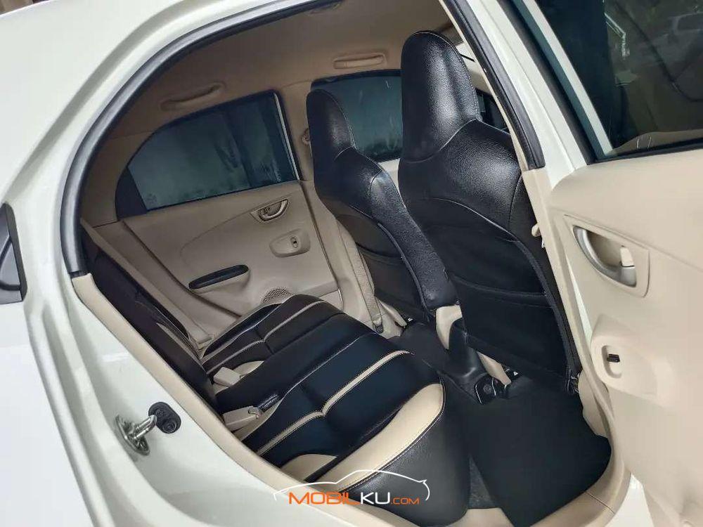 Mobil Honda Brio 2017