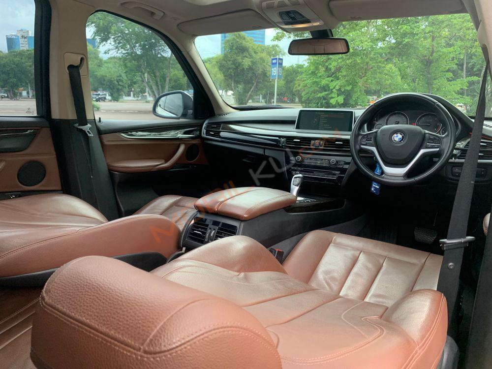 Mobil BMW X5 2016