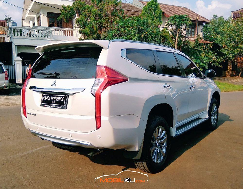 Mobil Mitsubishi Pajero Sport 2018