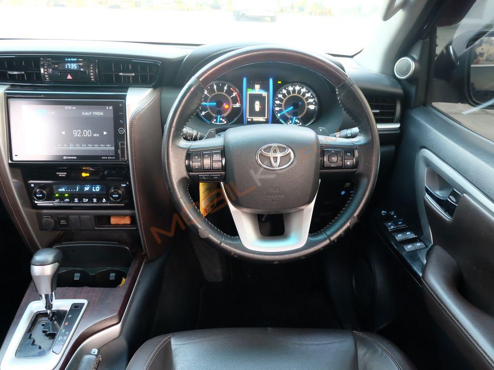 Mobil Toyota Fortuner 2016