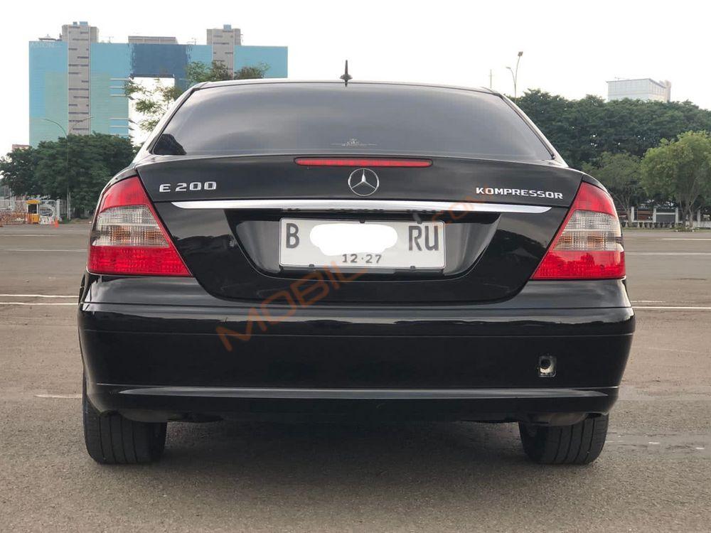 Mobil Mercedes-Benz E-Class 2007