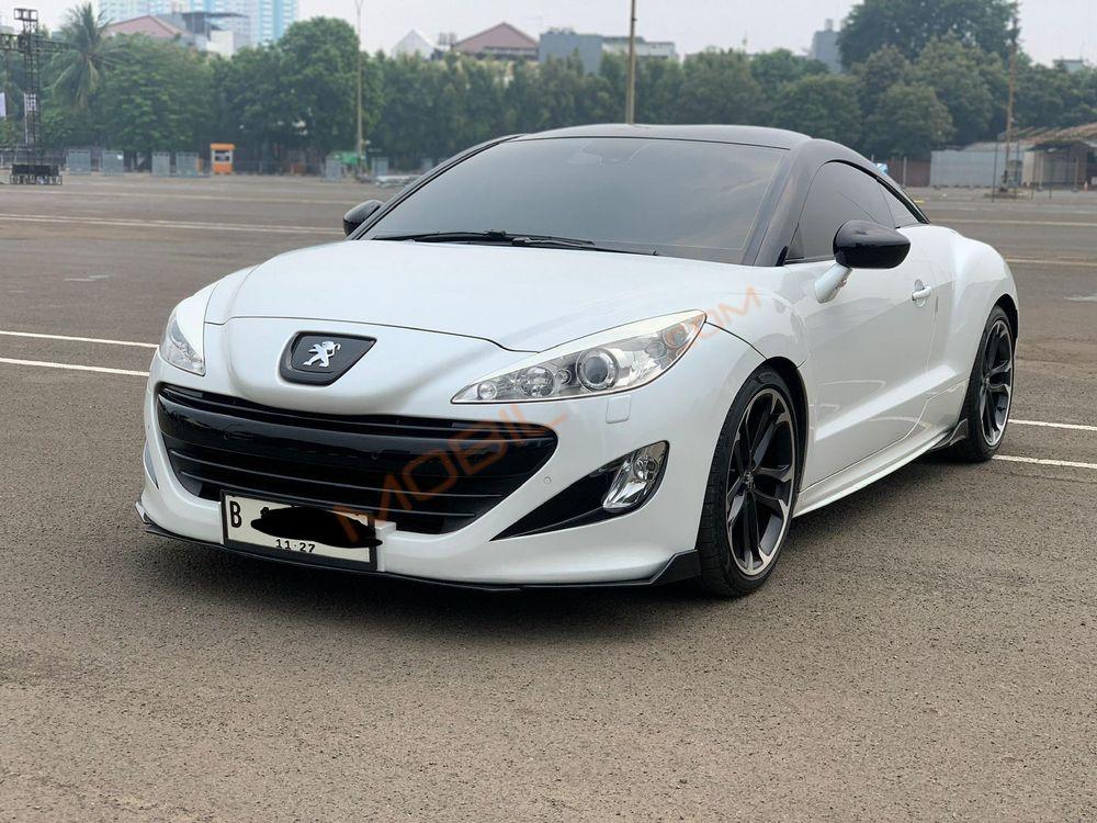 Mobil Peugeot RCZ 2012