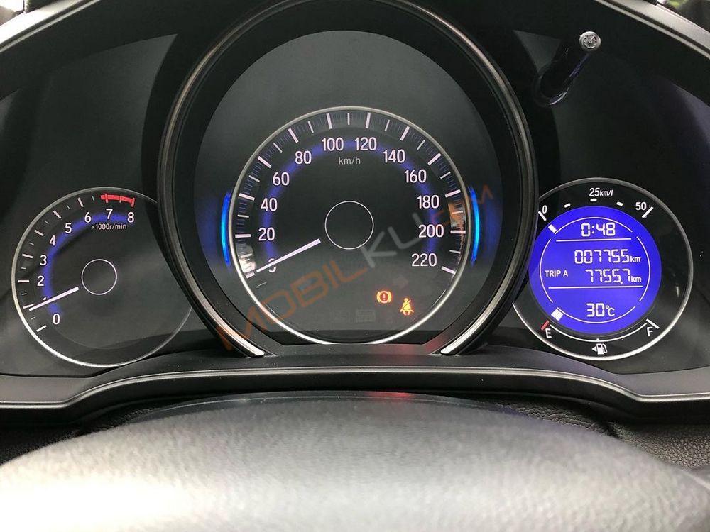 Mobil Honda Jazz 2019