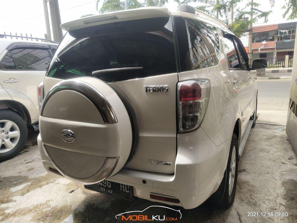 Mobil Daihatsu Terios 2013