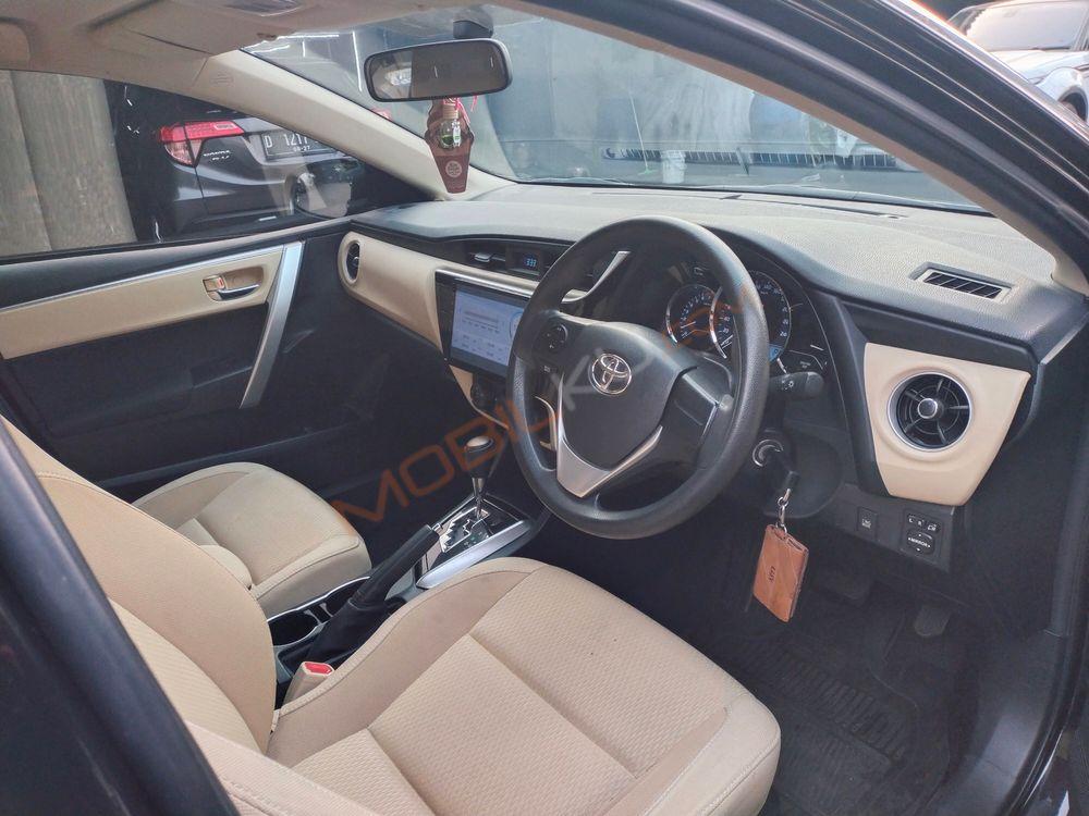 Mobil Toyota Corolla 2018