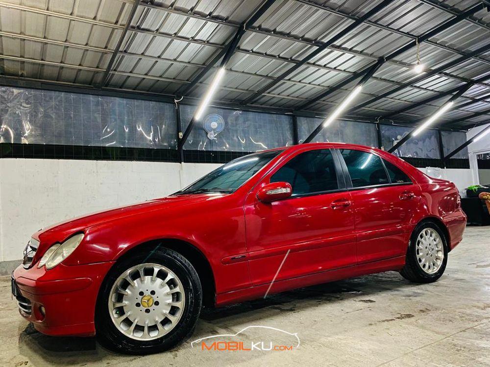 Mobil Mercedes-Benz C-Class 2016