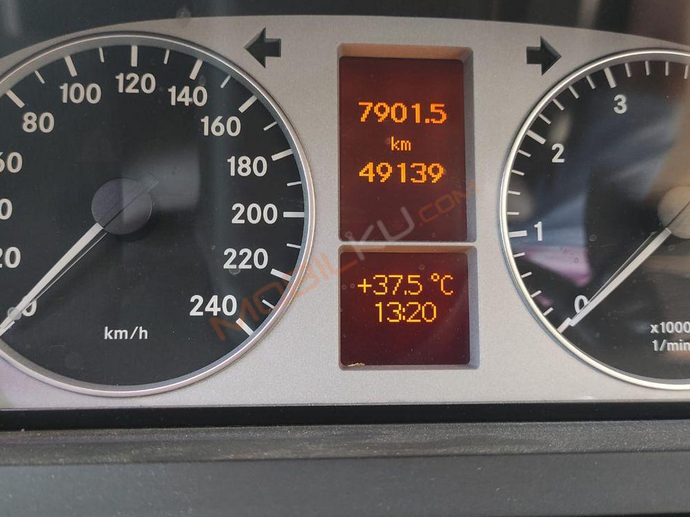 Mobil Mercedes-Benz B-Class 2010