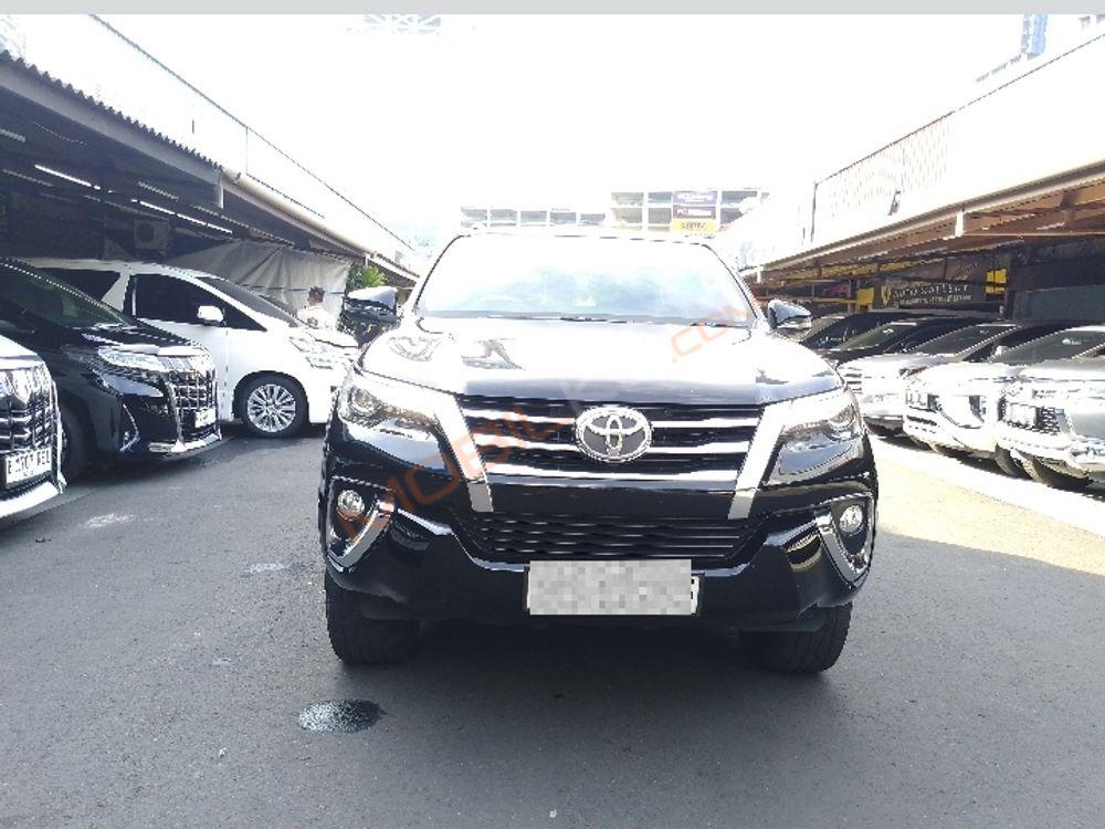 Mobil Toyota Fortuner 2018