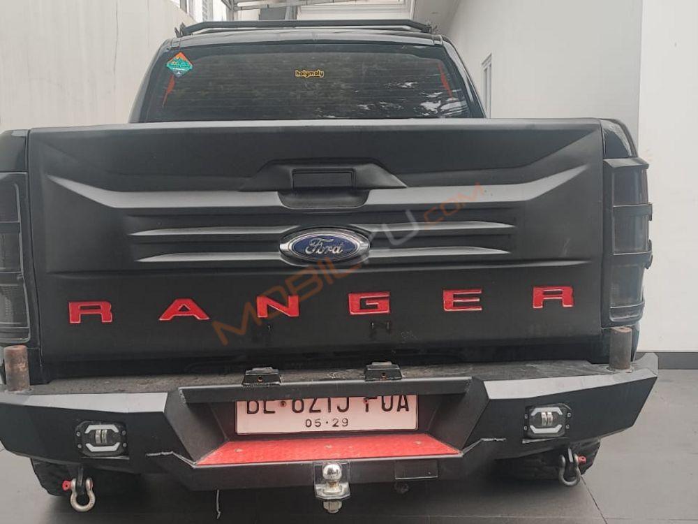 Mobil Ford Ranger 2014