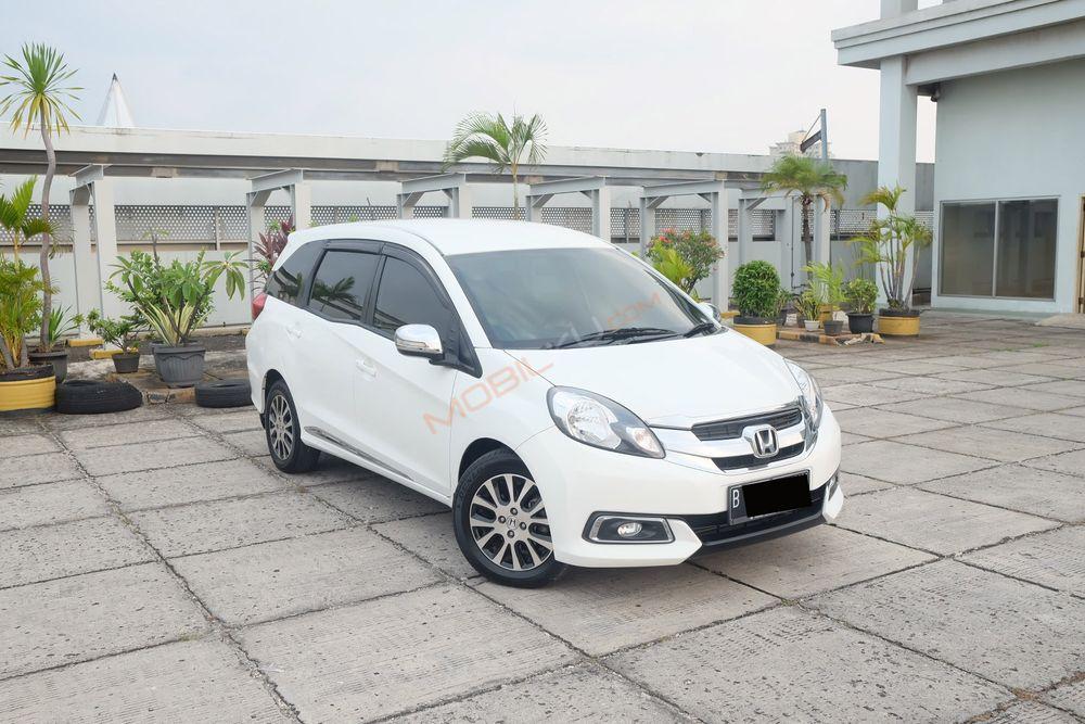 Mobil Honda Mobilio 2015