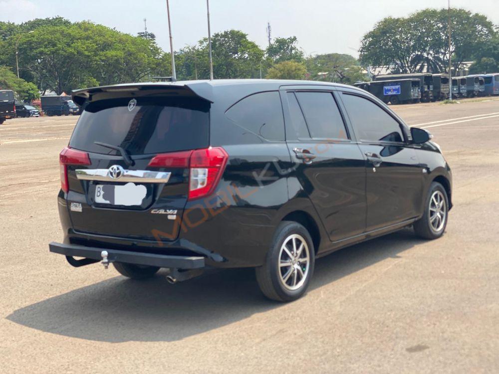 Mobil Toyota Calya 2018