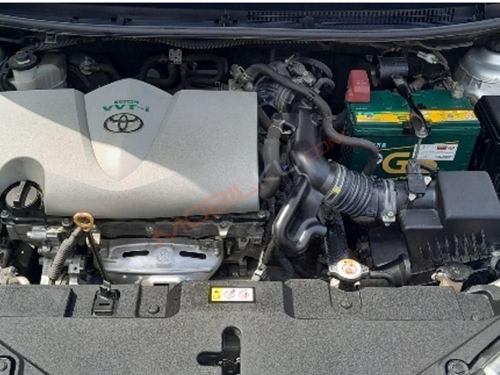 Mobil Toyota Yaris 2019