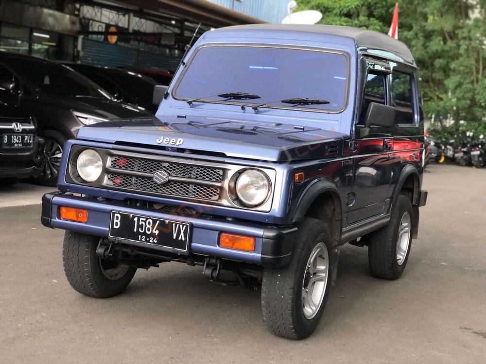 Mobil Suzuki Katana 2005