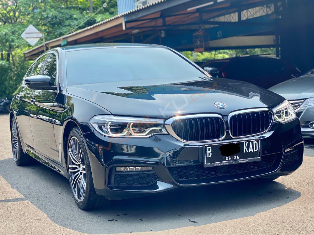 Mobil BMW 5 Series 2020