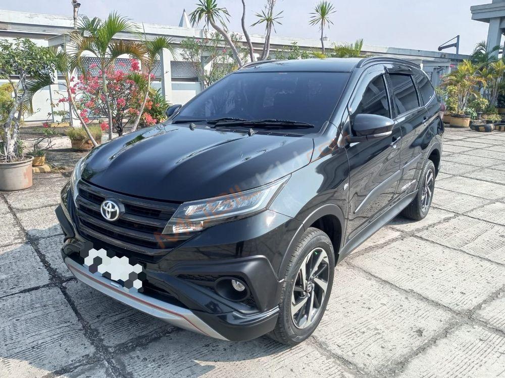 Mobil Toyota Rush 2018