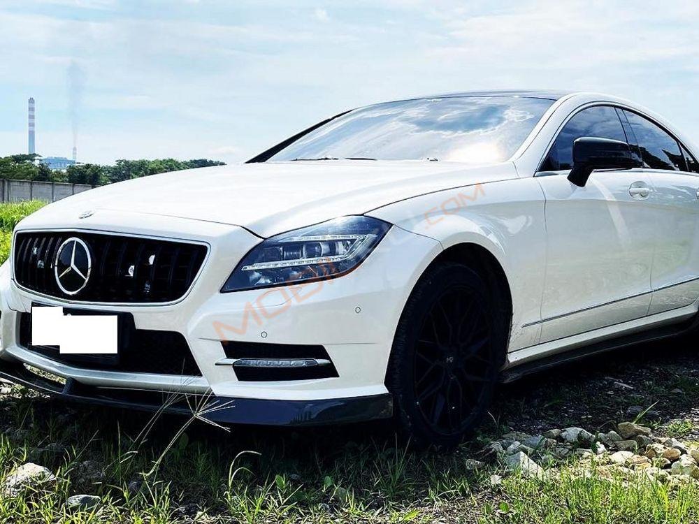 Mobil Mercedes-Benz CLS 2012