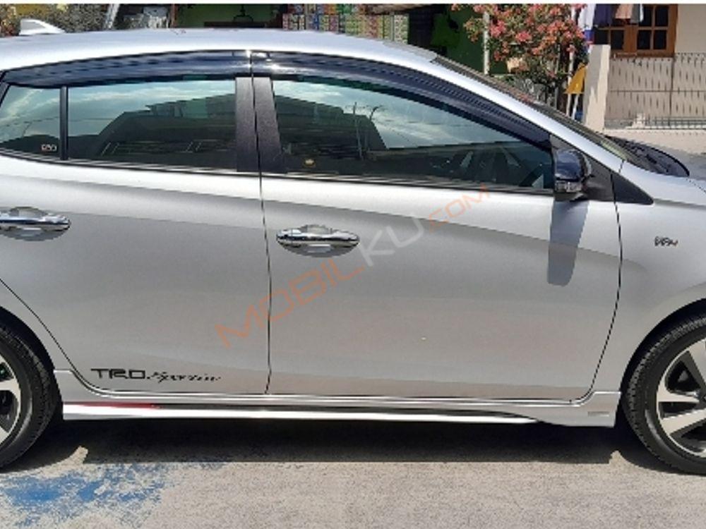 Mobil Toyota Yaris 2019