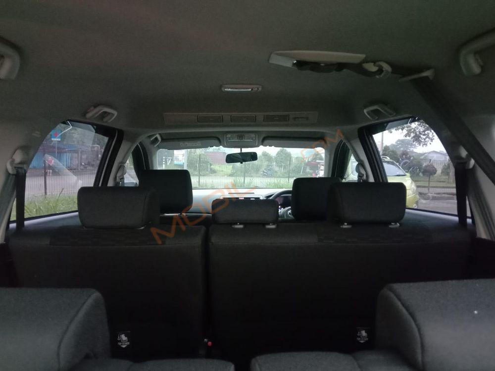 Mobil Toyota Rush 2021