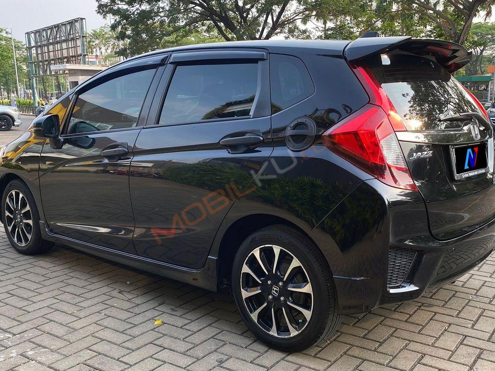 Mobil Honda Jazz 2017