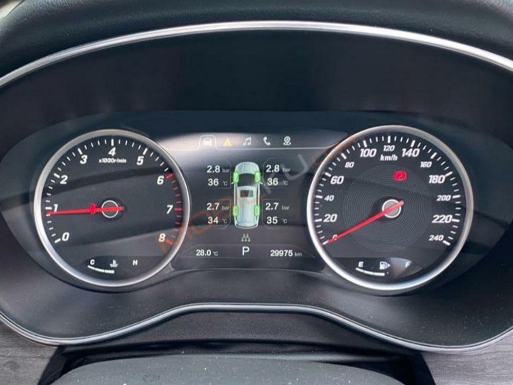 Mobil Wuling Cortez 2021