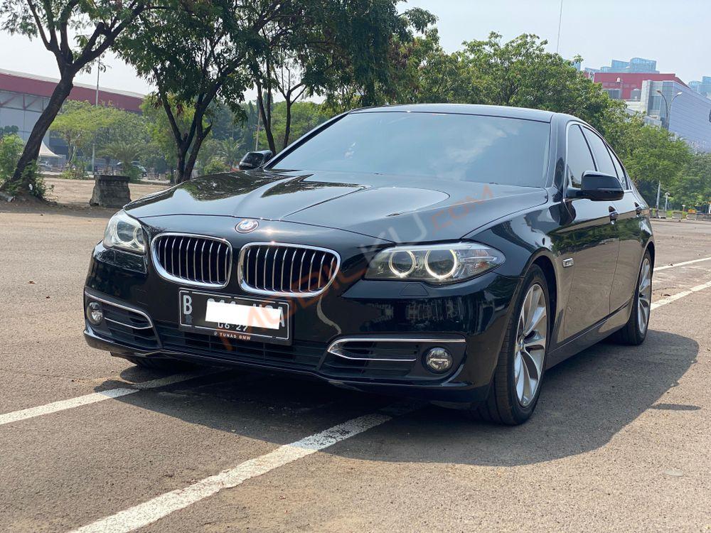 Mobil BMW 5 Series 2016