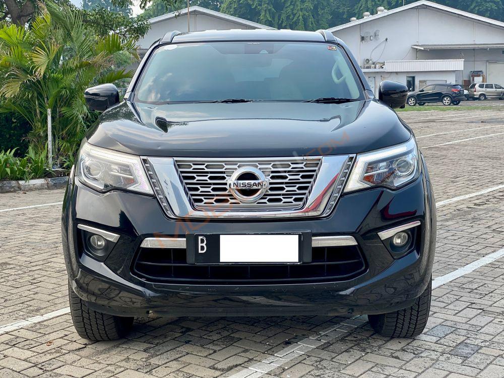 Mobil Nissan Terra 2018