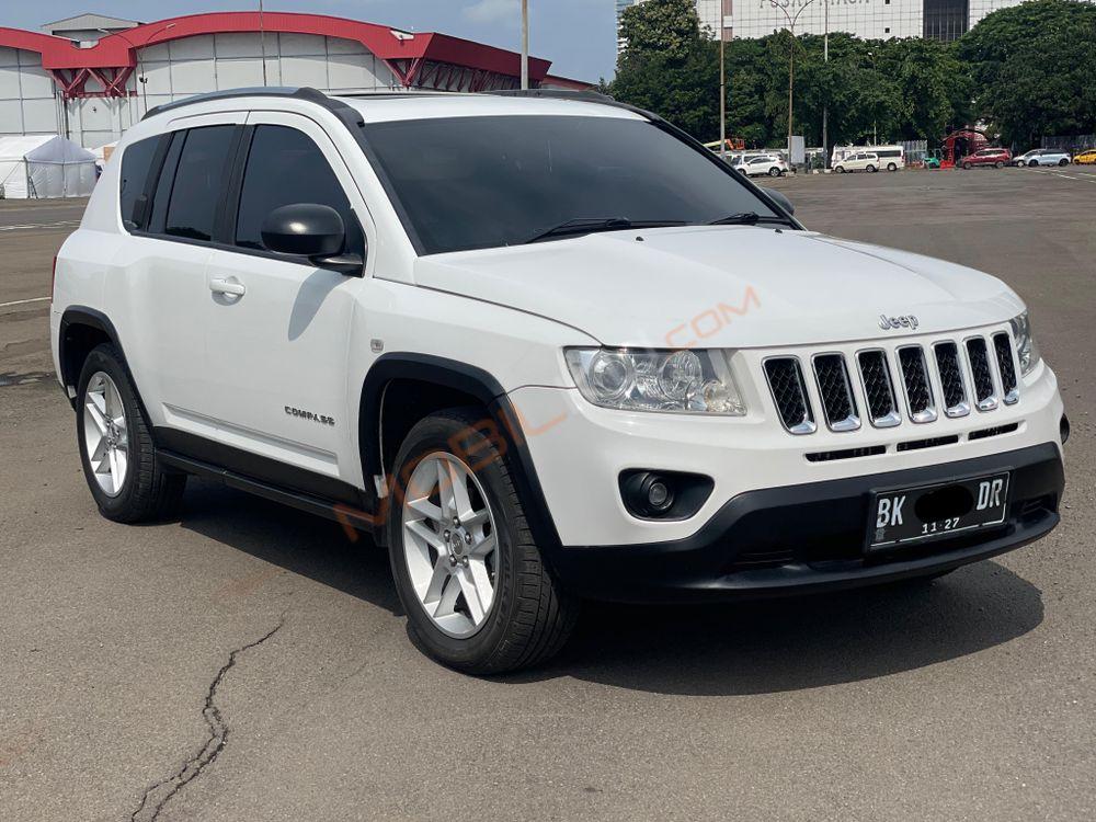 Mobil Jeep Compass 2013