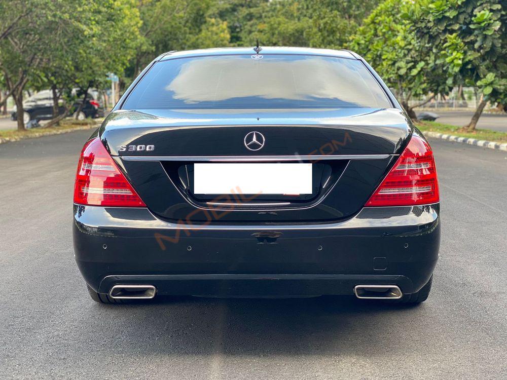 Mobil Mercedes-Benz S-Class 2011