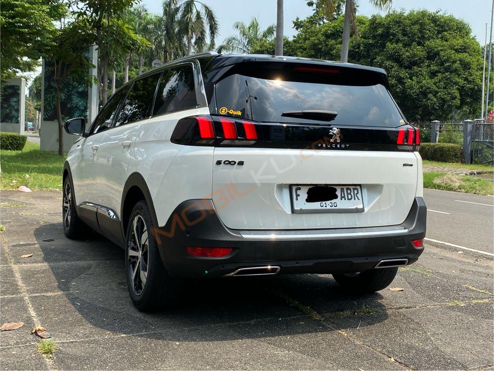 Mobil Peugeot 5008 2019