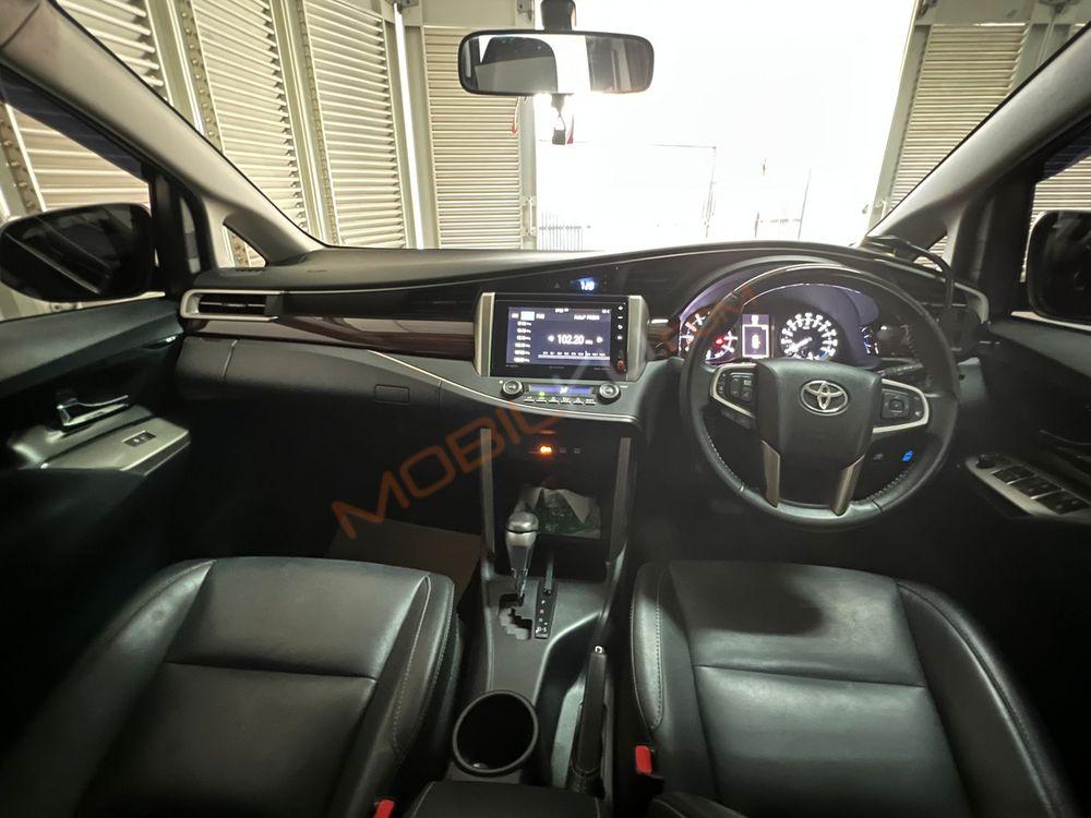 Mobil Toyota Kijang Innova 2017