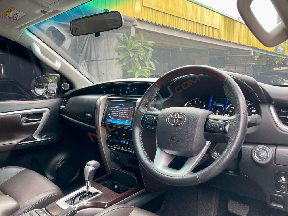 Mobil Toyota Fortuner 2020