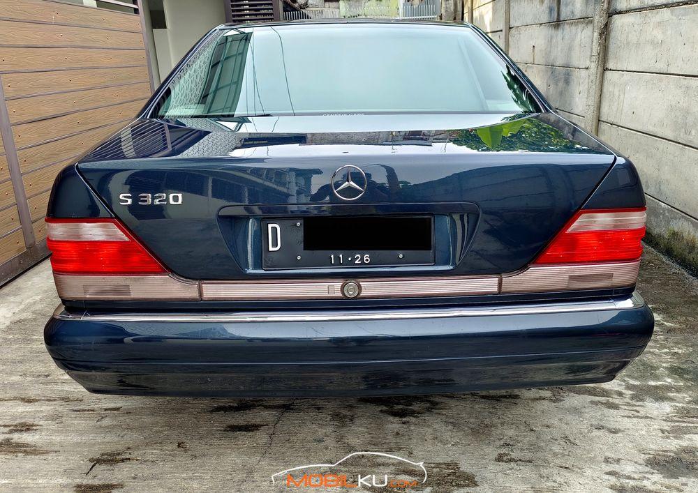 Mobil Mercedes-Benz S-Class 1997