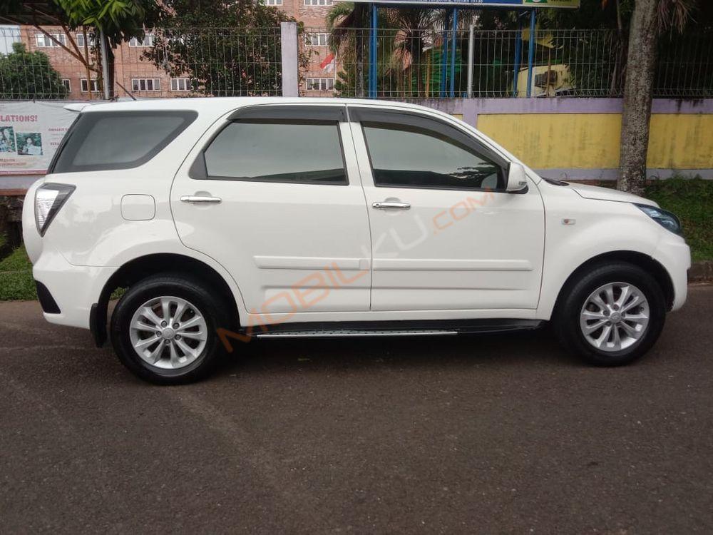 Mobil Daihatsu Terios 2017