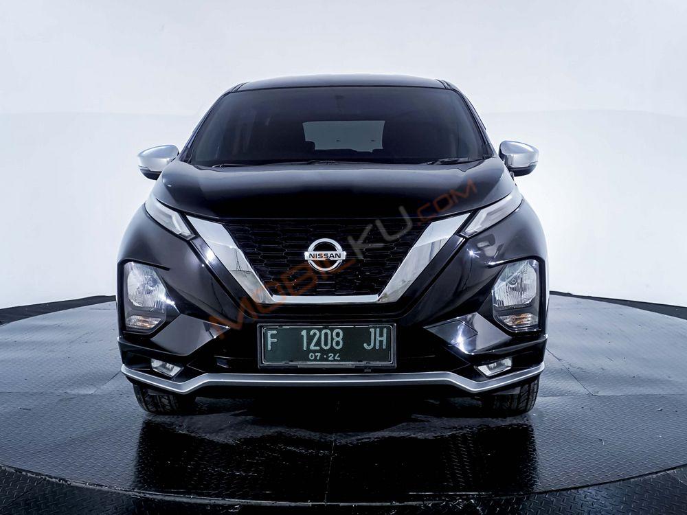 Mobil Nissan Livina 2019
