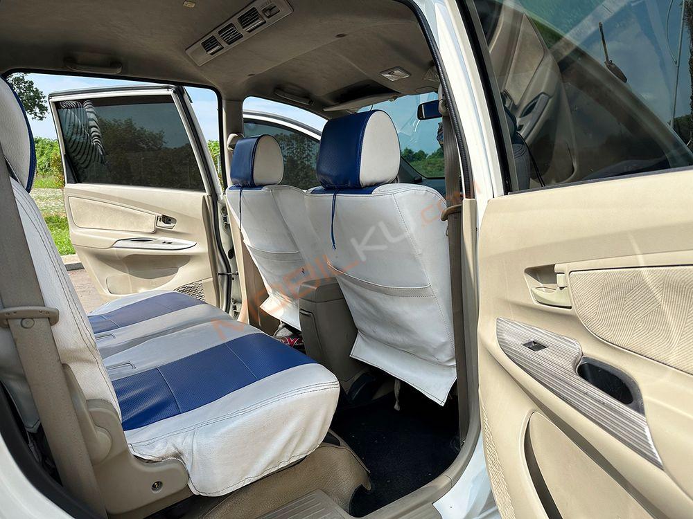 Mobil Daihatsu Xenia 2015