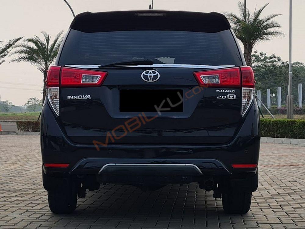 Mobil Toyota Kijang Innova 2016