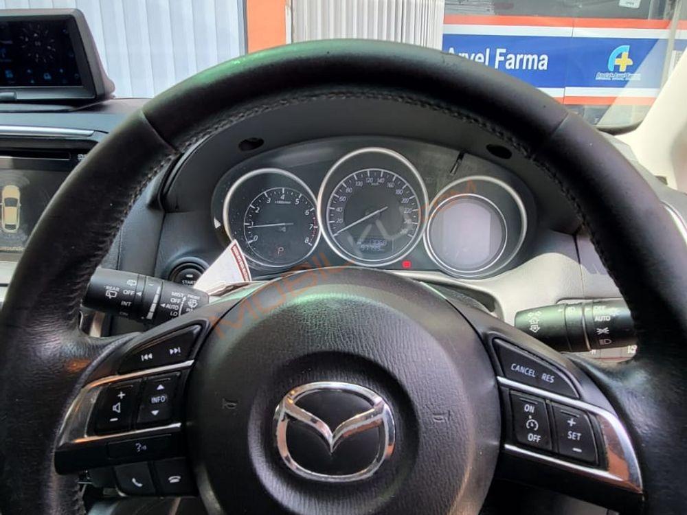 Mobil Mazda CX-5 2015