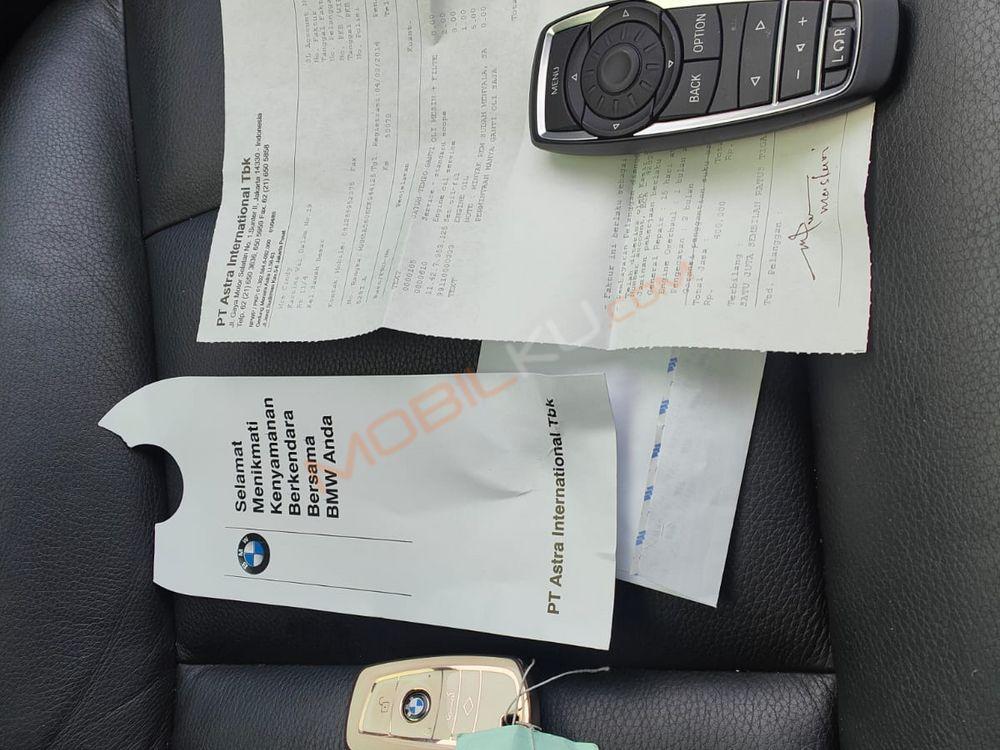 Mobil BMW 5 Series 2015