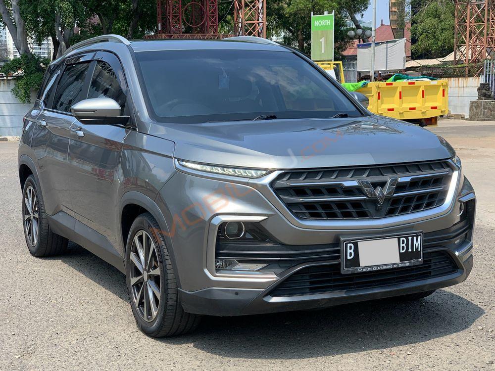 Mobil Wuling Almaz 2019