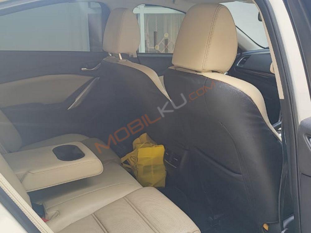 Mobil Mazda 6 2014