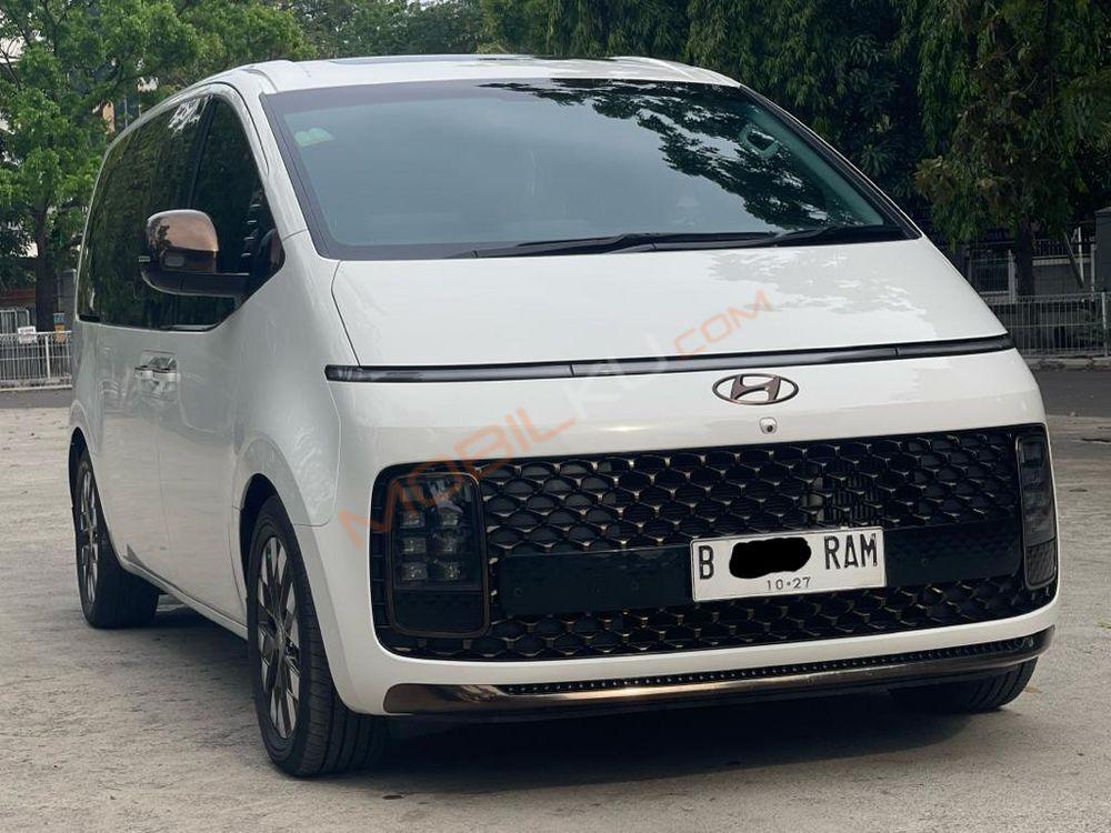 Mobil Hyundai Staria 2022