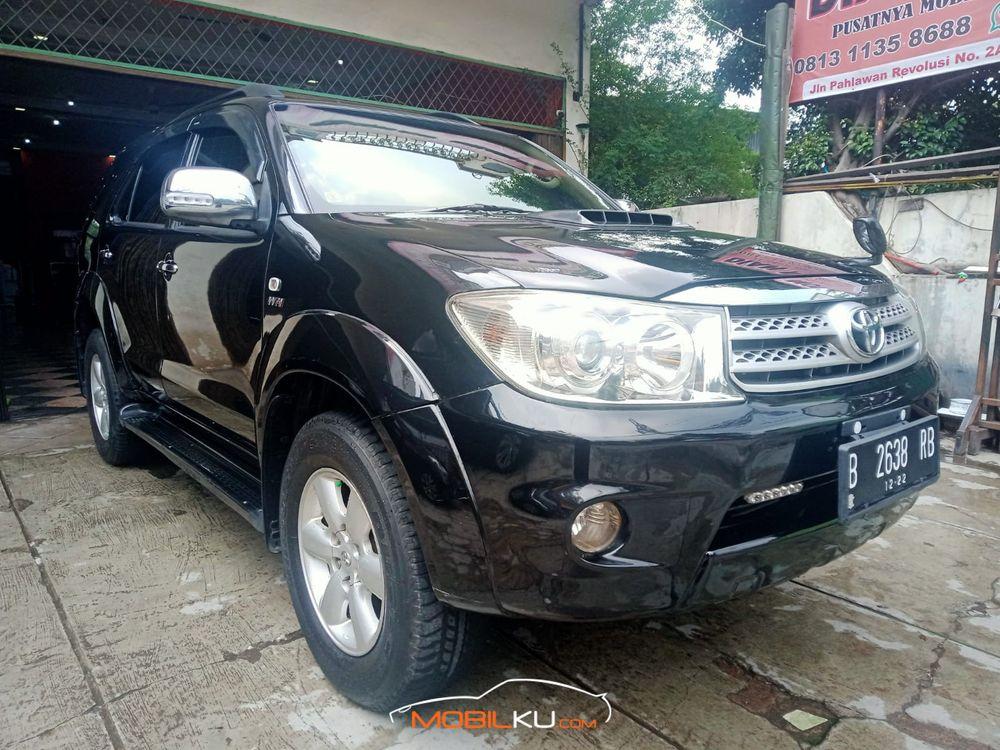 Mobil Toyota Fortuner 2007