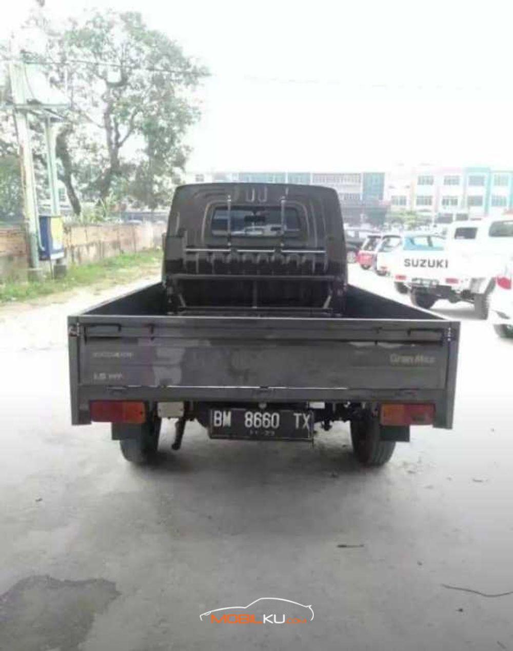 Mobil Daihatsu Gran Max 2018