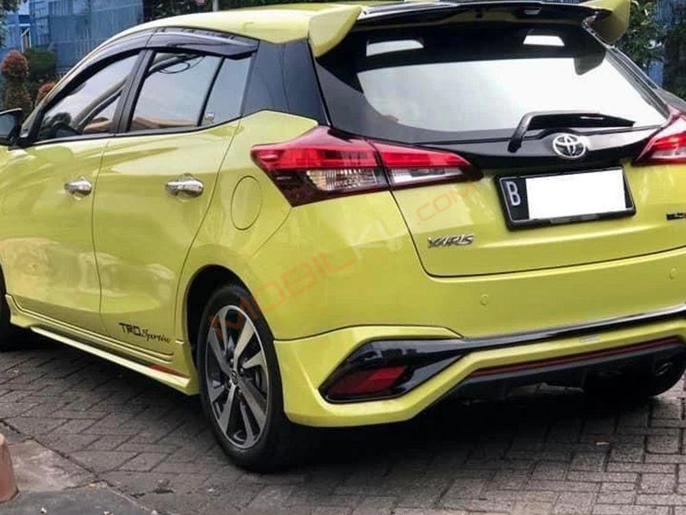 Mobil Toyota Yaris 2021