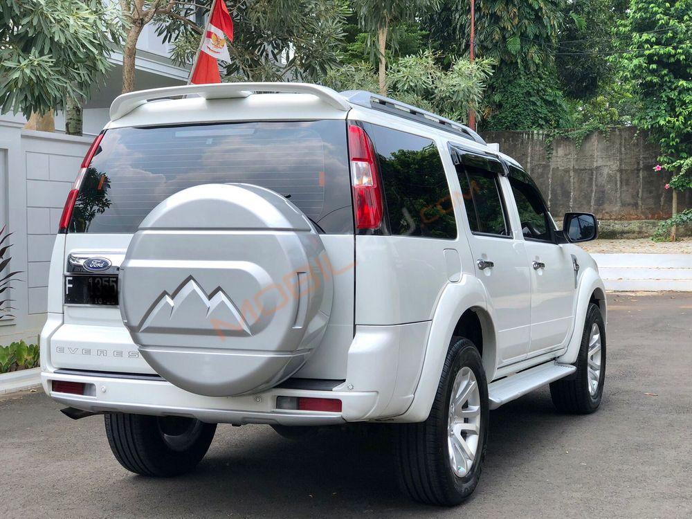 Mobil Ford Everest 2014