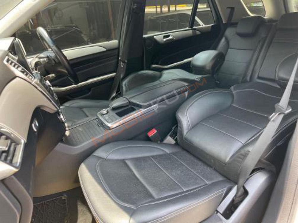 Mobil Mercedes-Benz ML 2013
